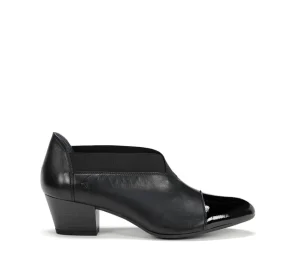 Fluchos DORA D8880 Black Shoe- Formal Shoes