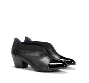 Fluchos DORA D8880 Black Shoe- Formal Shoes