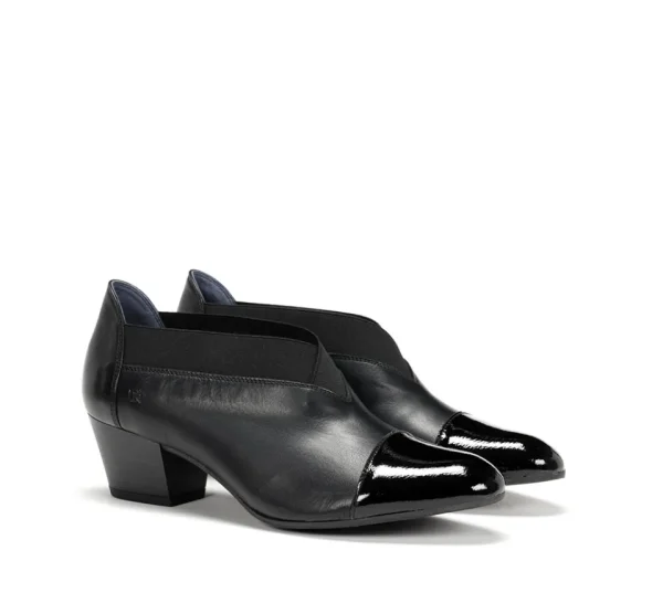 Fluchos DORA D8880 Black Shoe- Formal Shoes