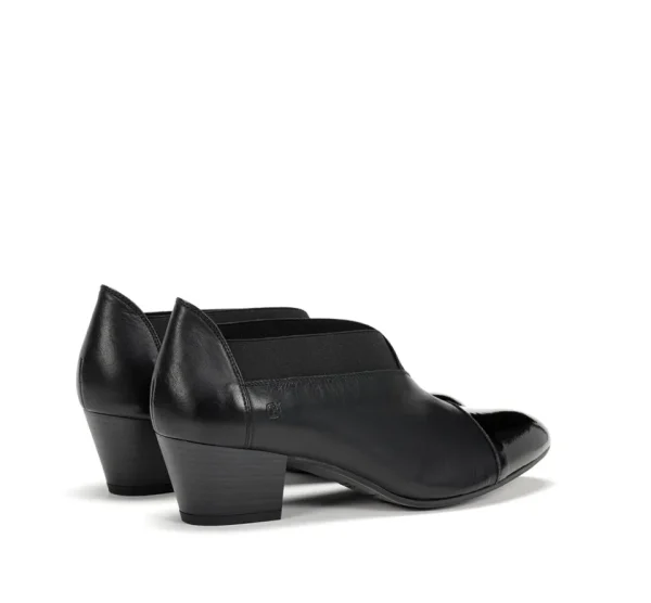 Fluchos DORA D8880 Black Shoe- Formal Shoes