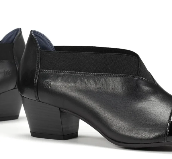 Fluchos DORA D8880 Black Shoe- Formal Shoes